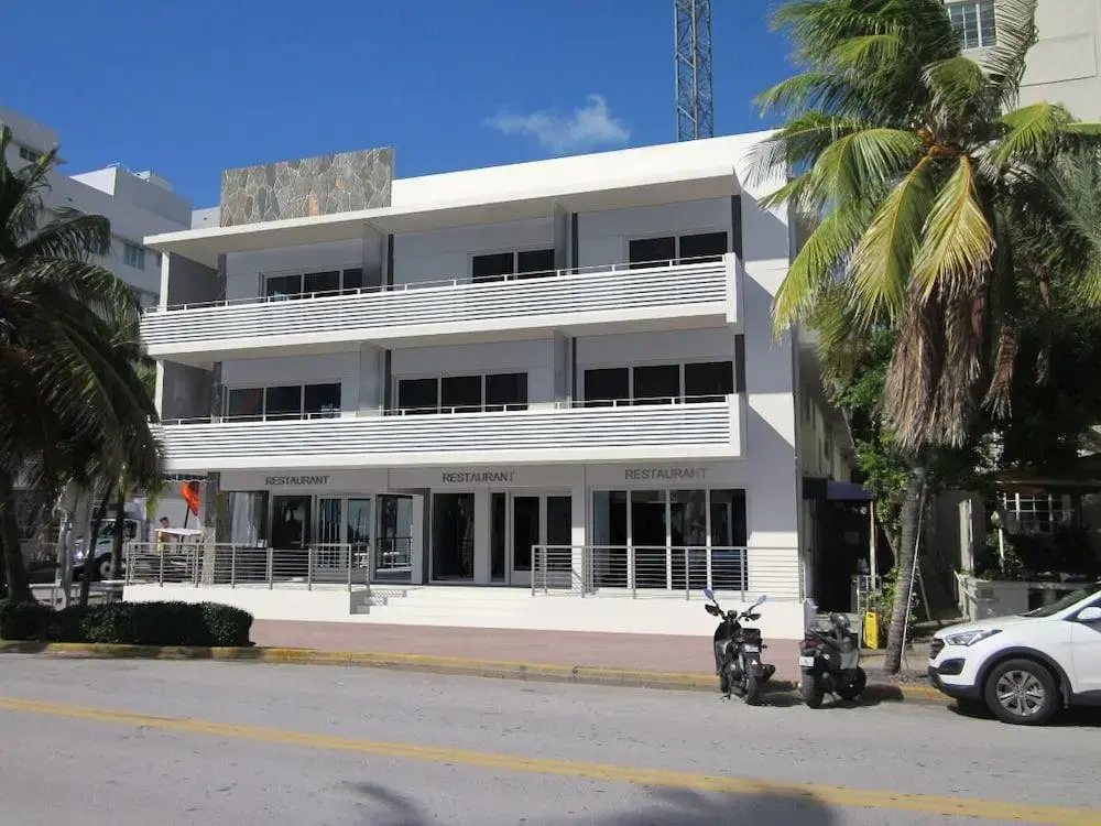 SoBe 12th and Ocean Suites