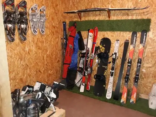 À La Montagne