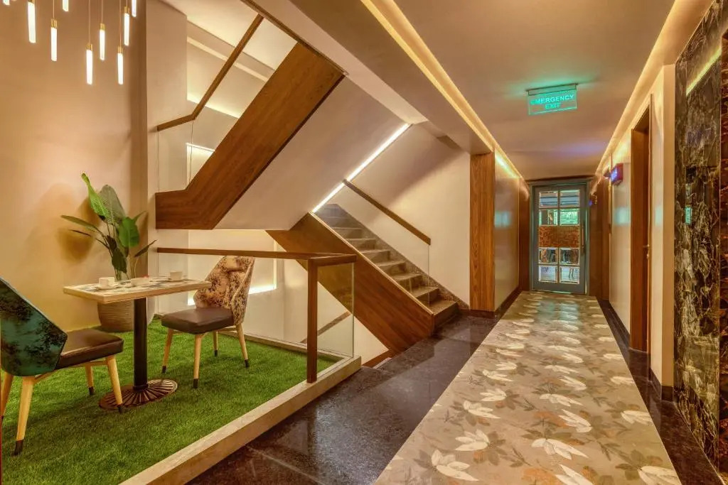 Sapphire Boutique Hotel