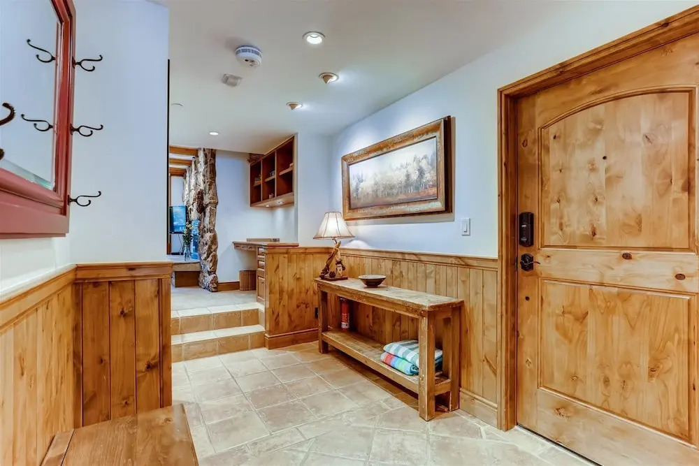 Village Center Condo 4J