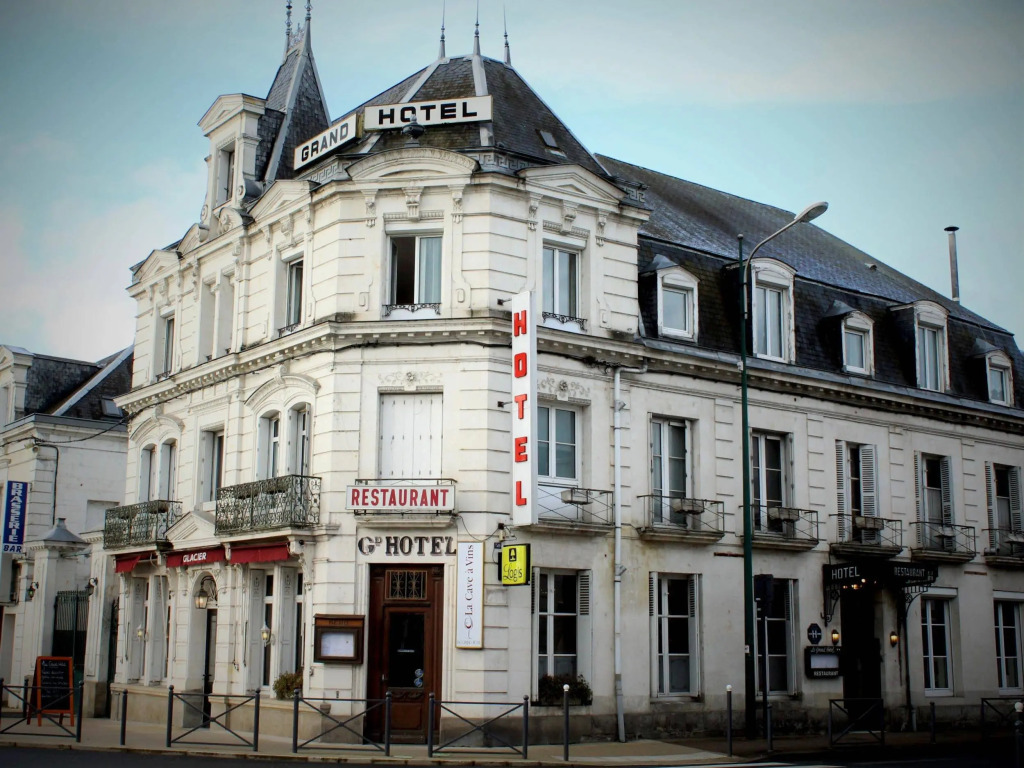 Logis Le Grand Hotel