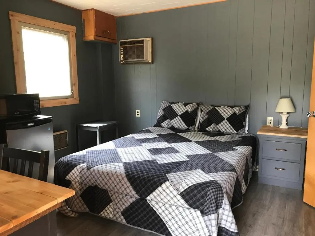 Jasper Way Inn Resort & Campground