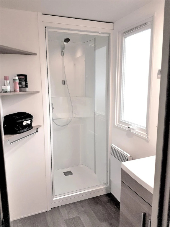 Bungalow With 2 Bedrooms in Saint-jean-de-monts, With Shared Pool, Furnished Terrace and Wifi - 1 km From the Beach