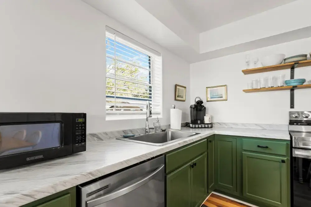 NEW Listing Discount! • Near Manatees & Springs
