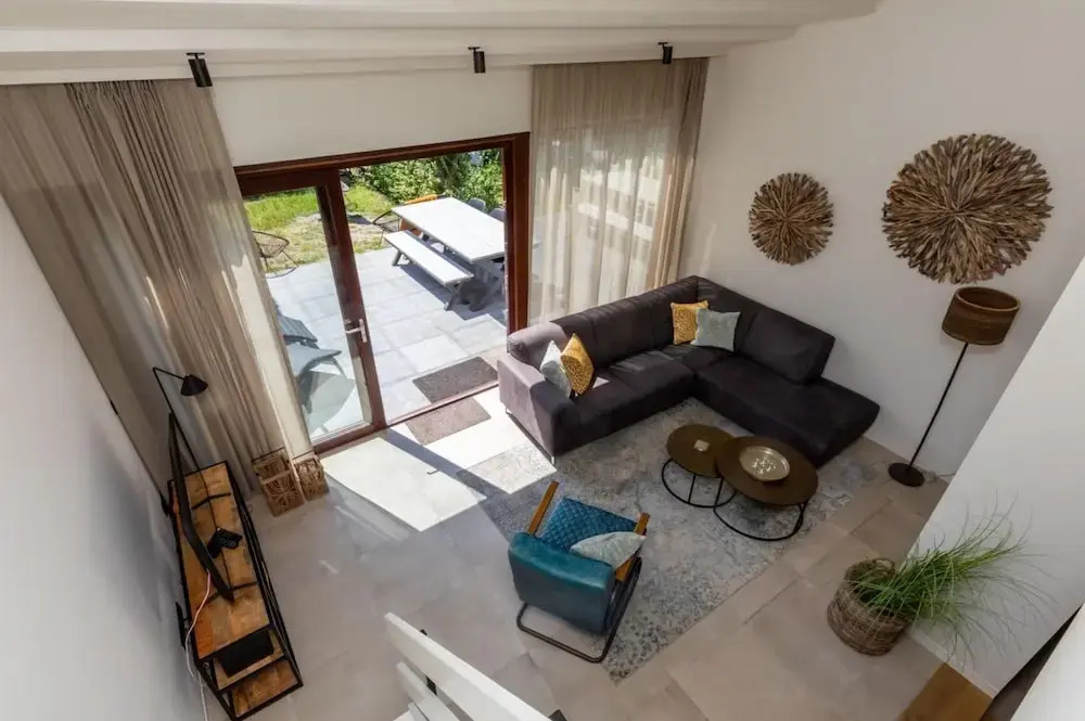 Attractive Holiday Home, Sunny Garden, Near the Beach