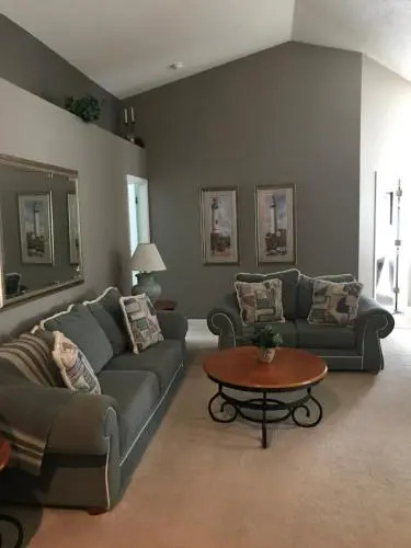 Florida Pines - Four Bedroom 1LR