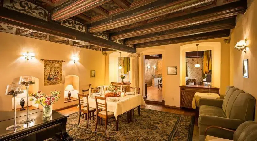 Vincent OldTown Apartments