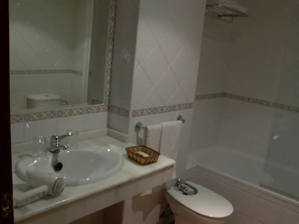 Hotel Calderon