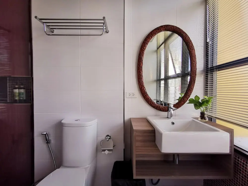 RoomQuest Thonglor