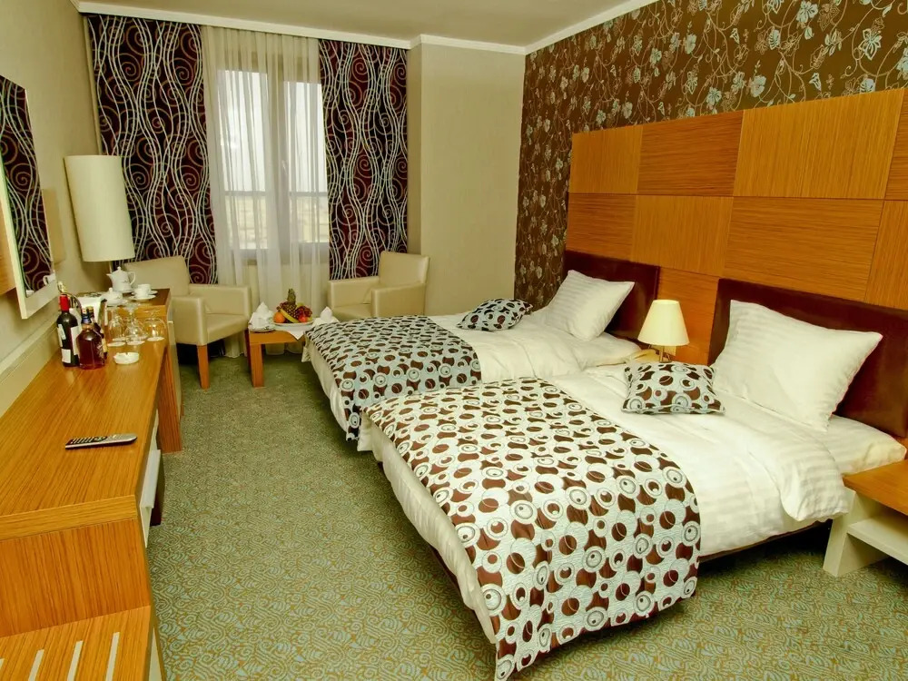 Grand Nur Plaza Hotel