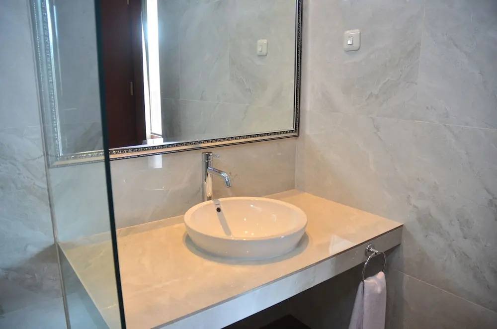 Radiance Hill View 10BR Villa with a Private heated swimming Pool