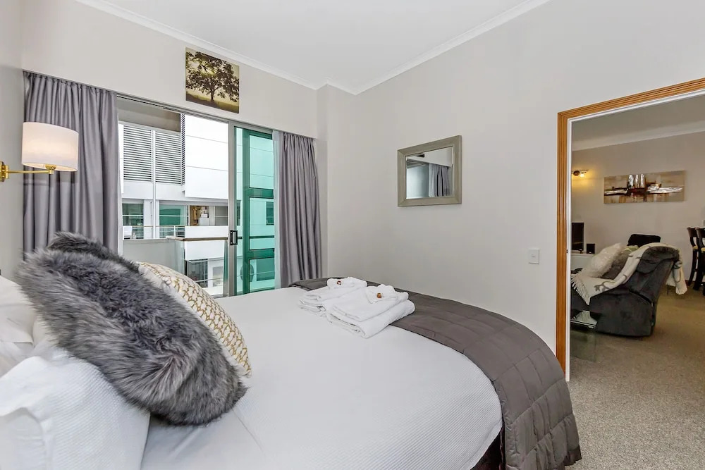Luxury 2BR Apartment at Central Location