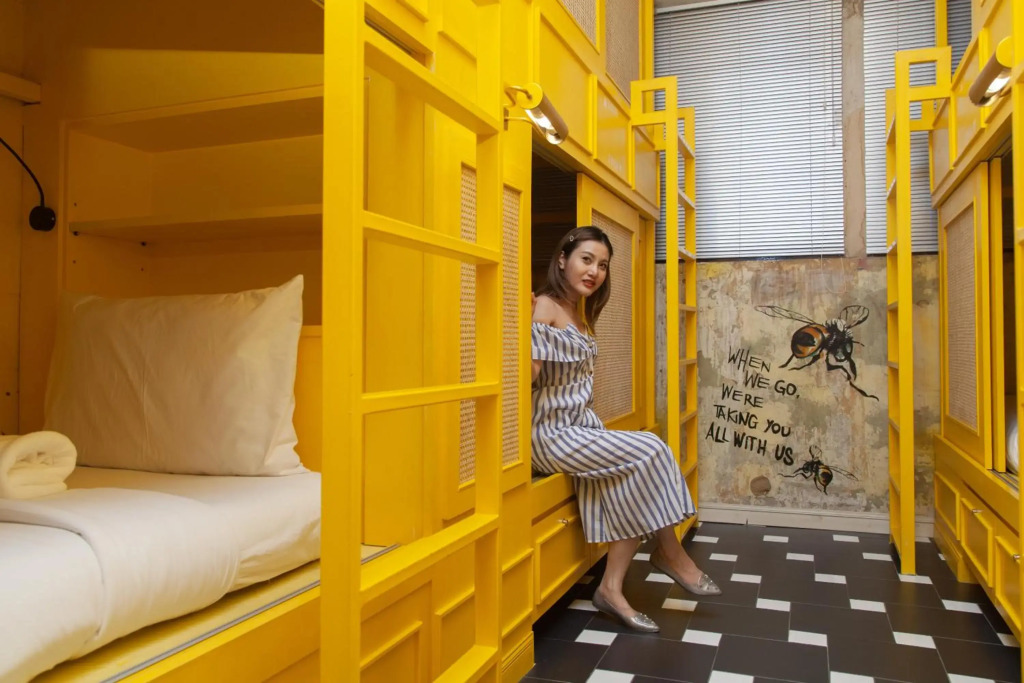 Azure Hostel Bangkok
