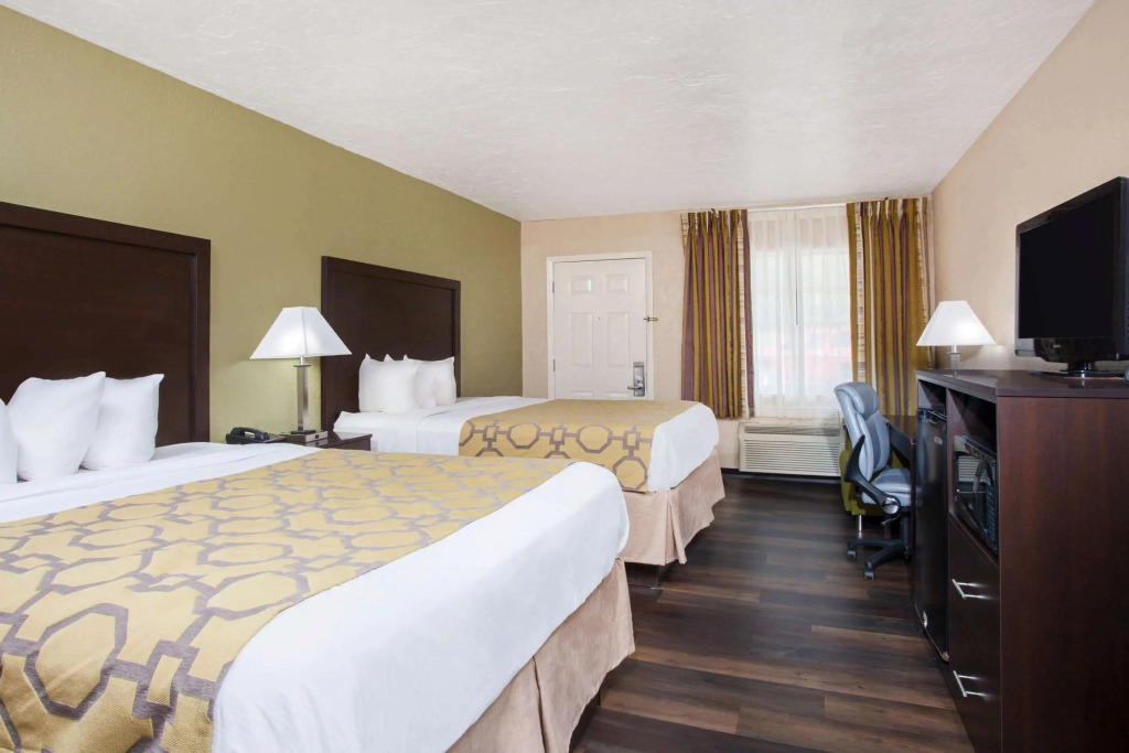 Baymont by Wyndham Lake City I-75