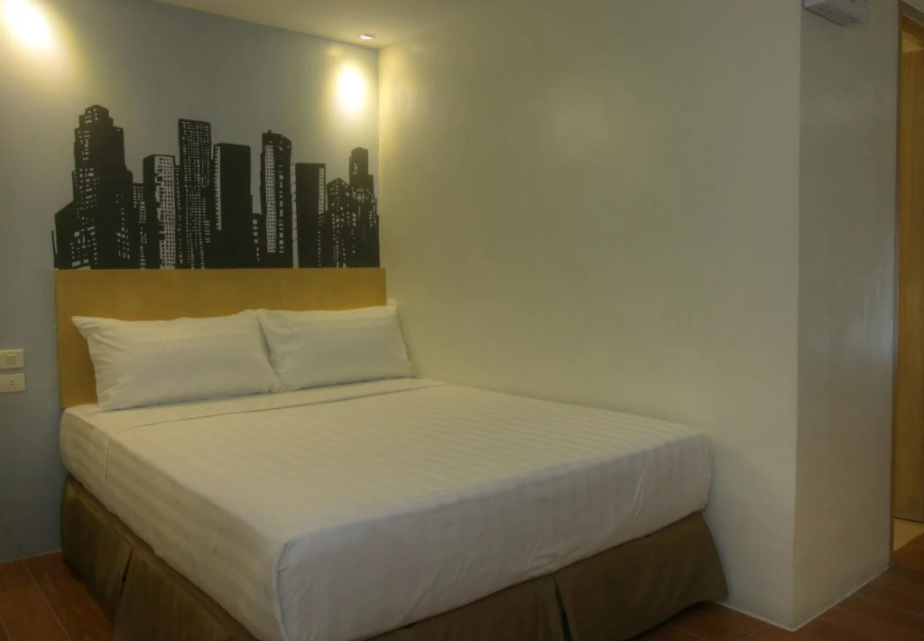 Fersal Hotel Makati Avenue