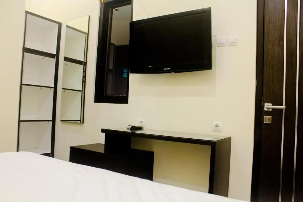 Halona residence