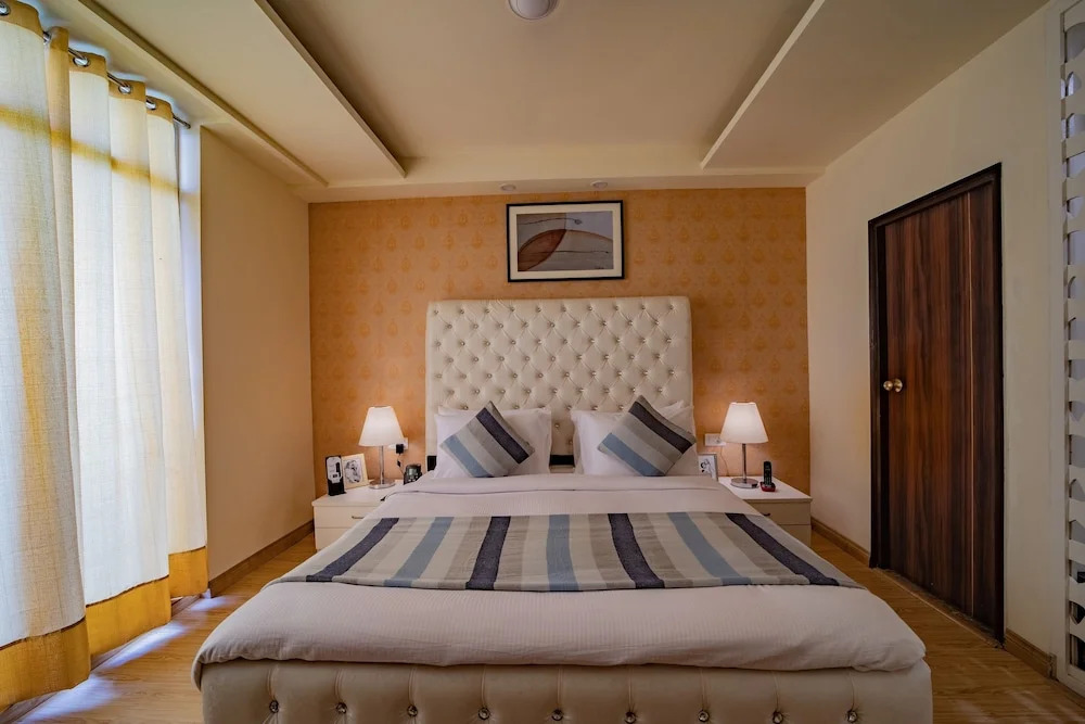 The Suburbio by ZiffyHomes