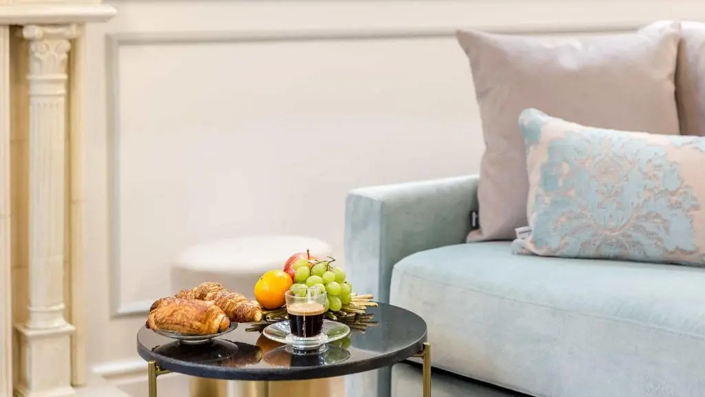Luxury 4 bedroom 3 bathroom Aristocratic apartment - Louvre