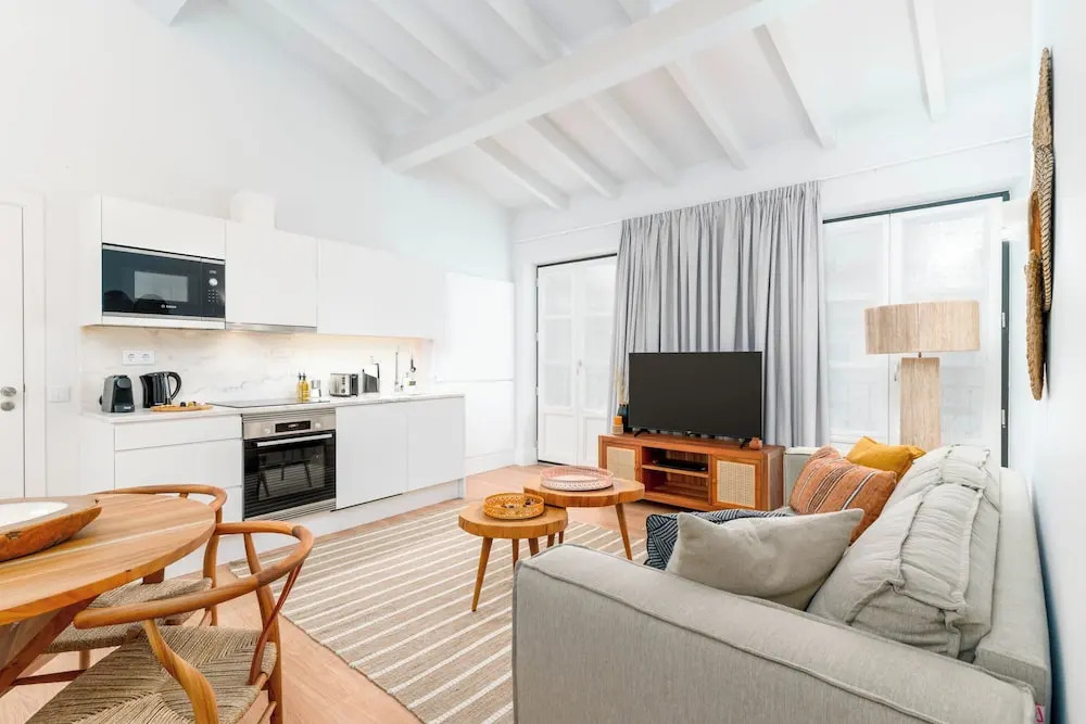 Limehome Evora Rua de Machede 52