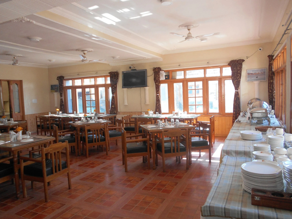 Hotel Abshar