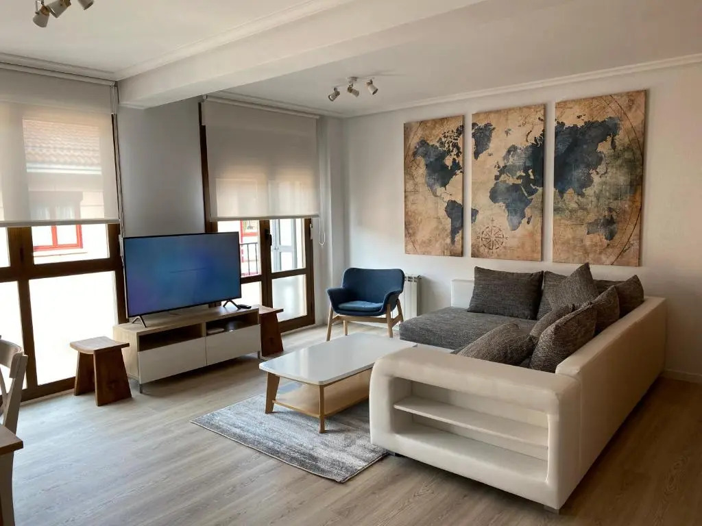 Precioso Apartamento A Estrenar En El Centro De Ezcaray 6-8 Pax