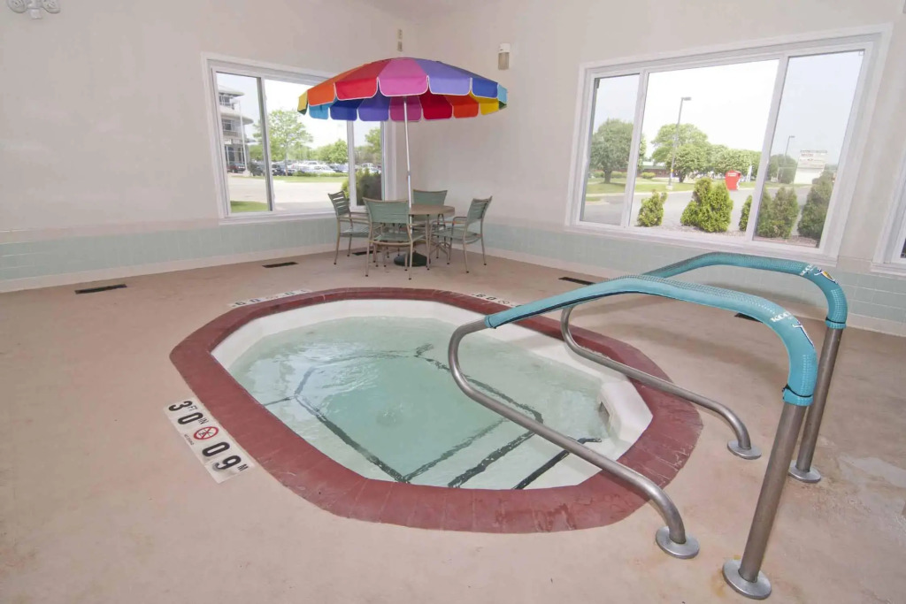 Comfort Inn & Suites Shakopee Downtown Area