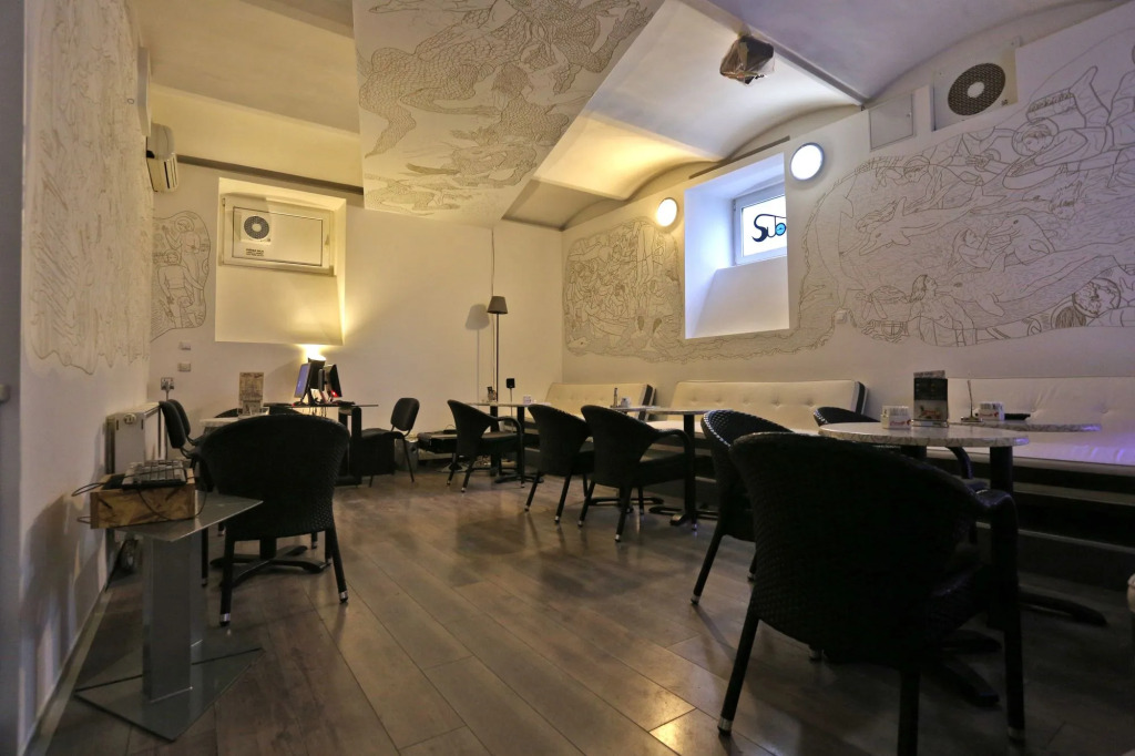 SubSpace Hostel