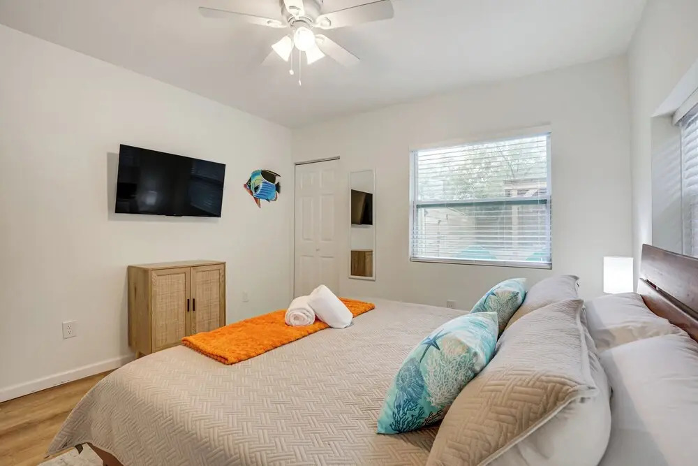 Walk to Beach! St Augustine Escape, Patio & Grill
