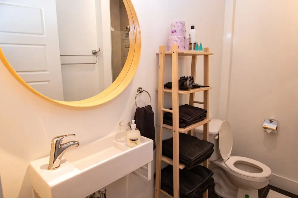 APARTMENT HOTEL ST-DENIS