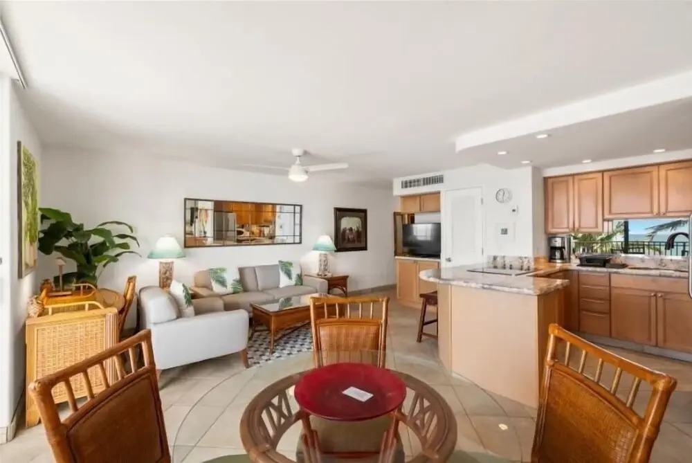 Kihei Beach, #603^ 1 Bedroom Condo by RedAwning