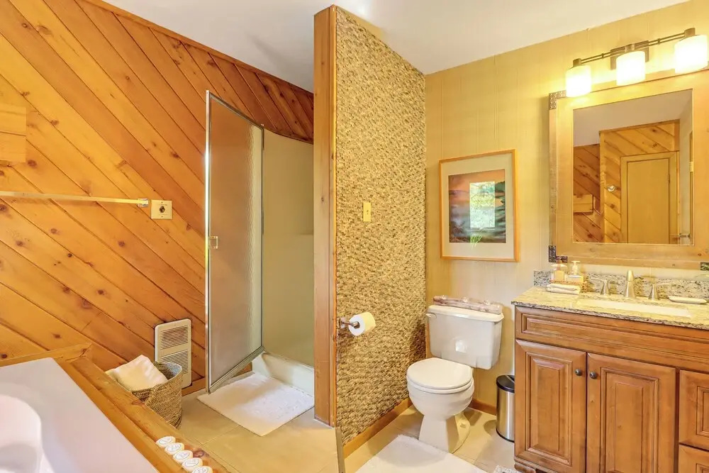 Walk to Dining! Townhome 1 Mi to Big Boulder Mtn