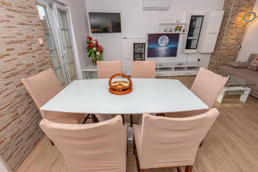 Apartments in Crikvenica 41379