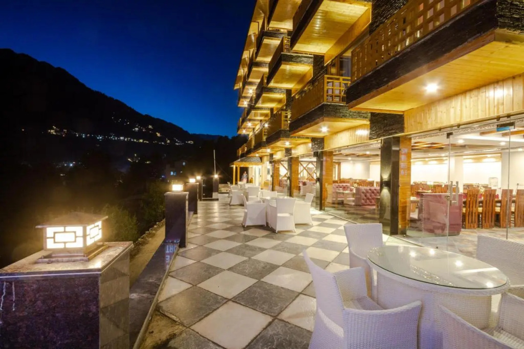 Snow White Resort & Spa