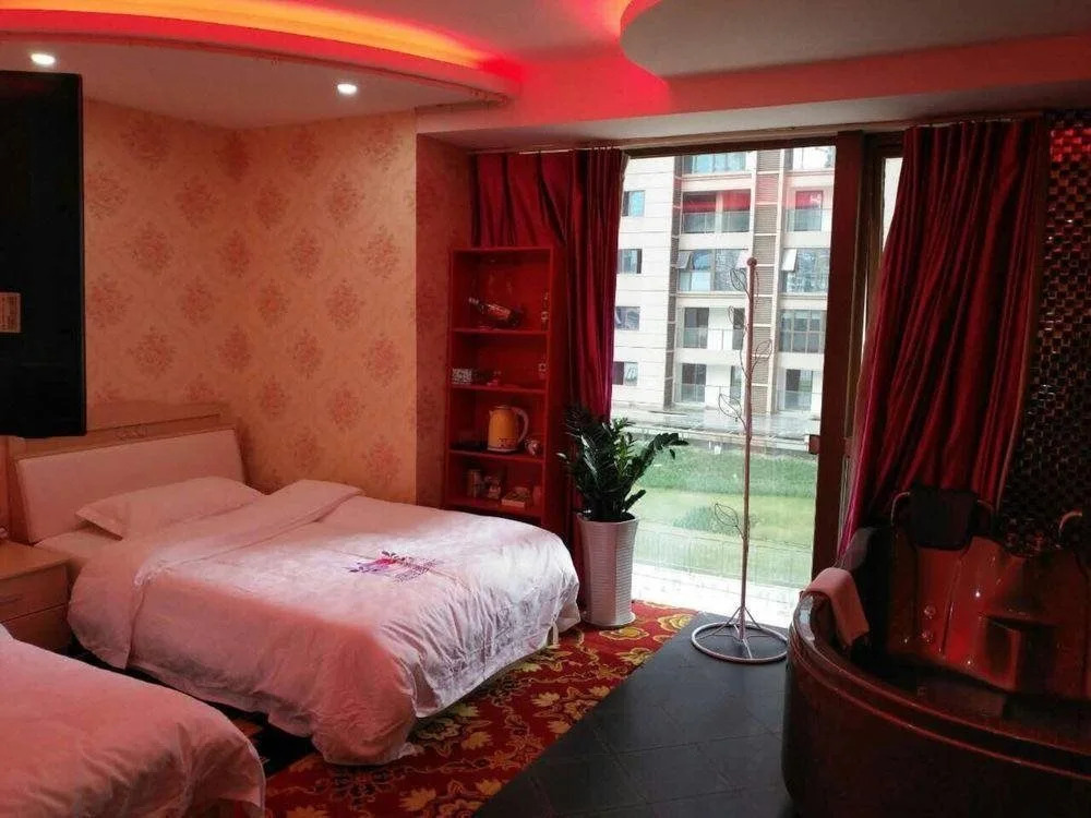 Romantic Love Theme Hotel