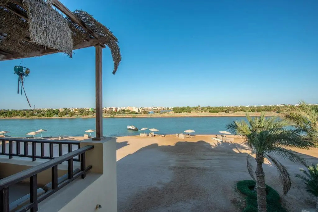 Lagoon View 1-Bedroom Apartment in West Golf El Gouna