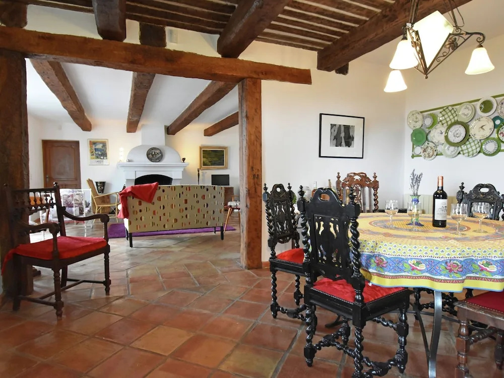 Villa in Fayence with Provençal Charm