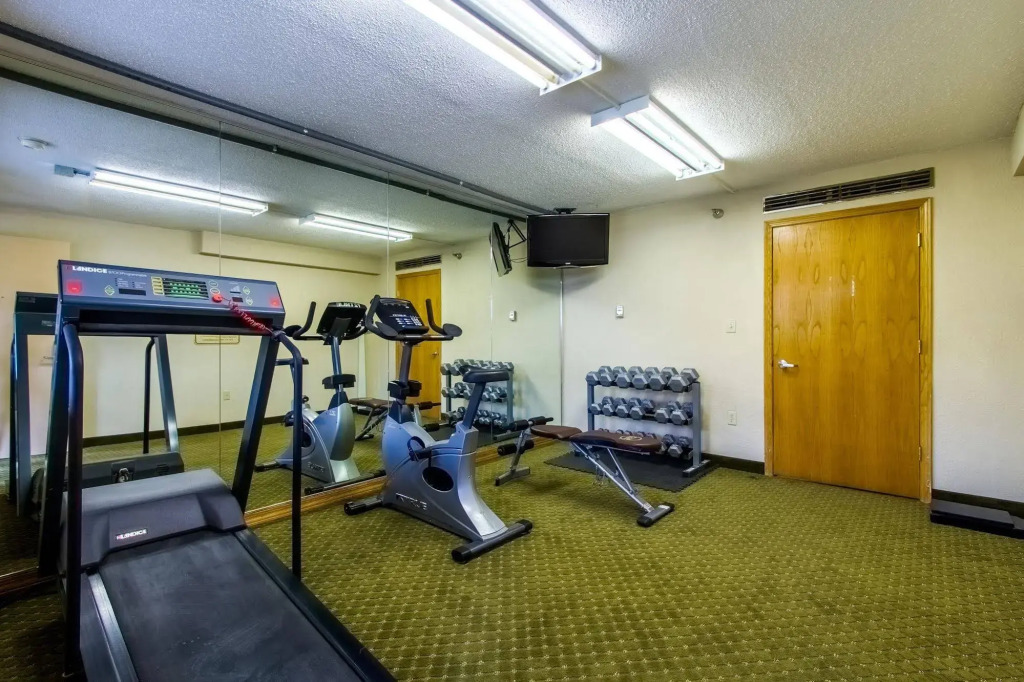 Quality Inn & Suites Moline Airport