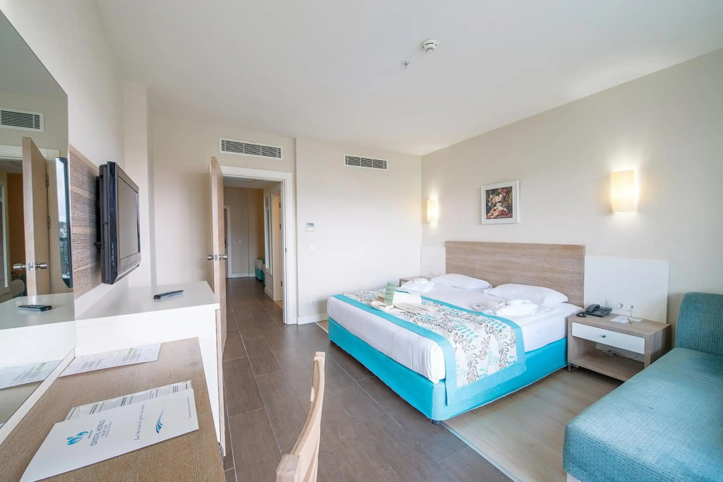 Sunrise Queen Luxury Hotel