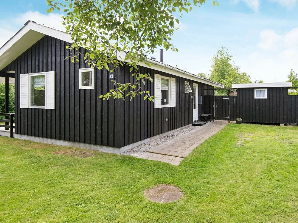 Serene Holiday Home in Grenå near Sea