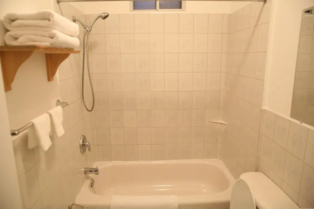 Elegant Suite at 700 Bathurst