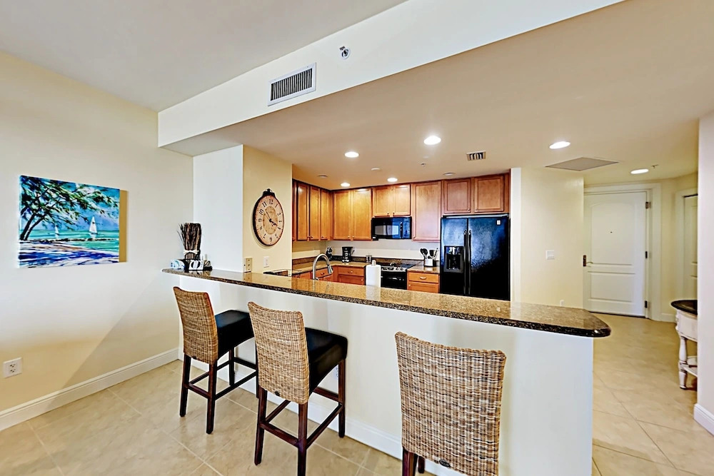 Cape Harbour #618 - 2 Br Condo