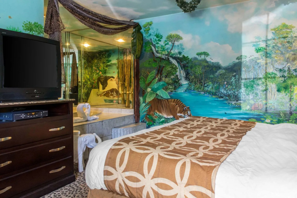 Deluxe Inn