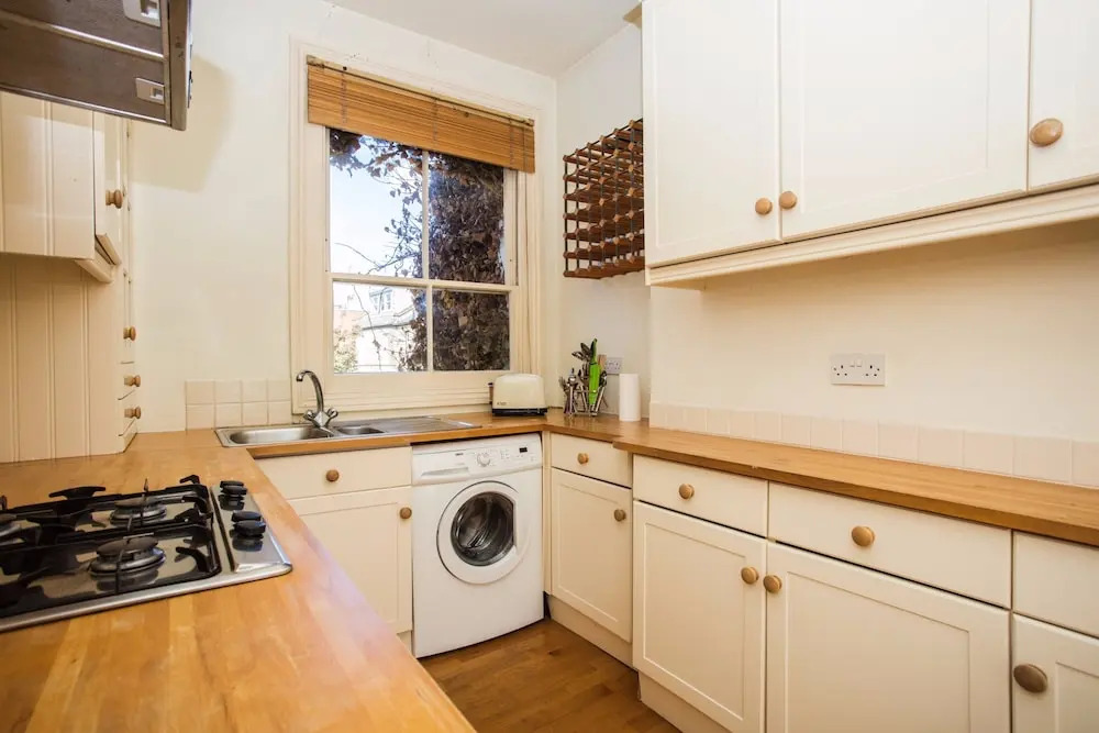 1 Bedroom Apartment in West London