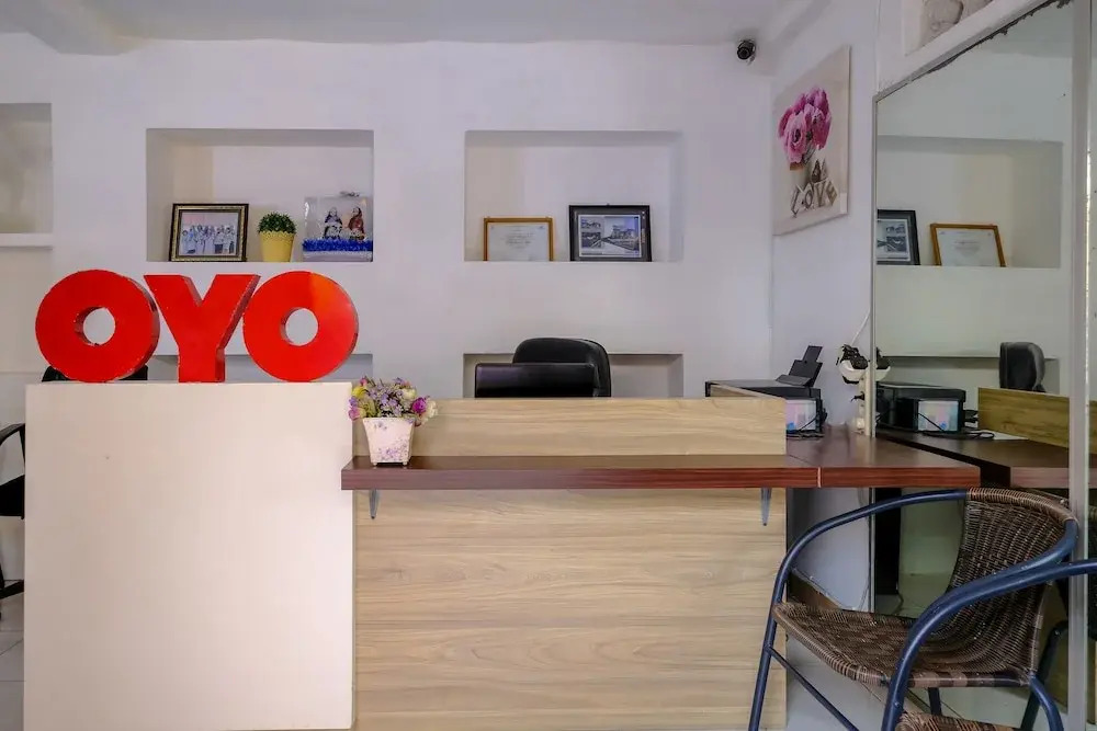 OYO 2499 Penginapan Ratu Emas