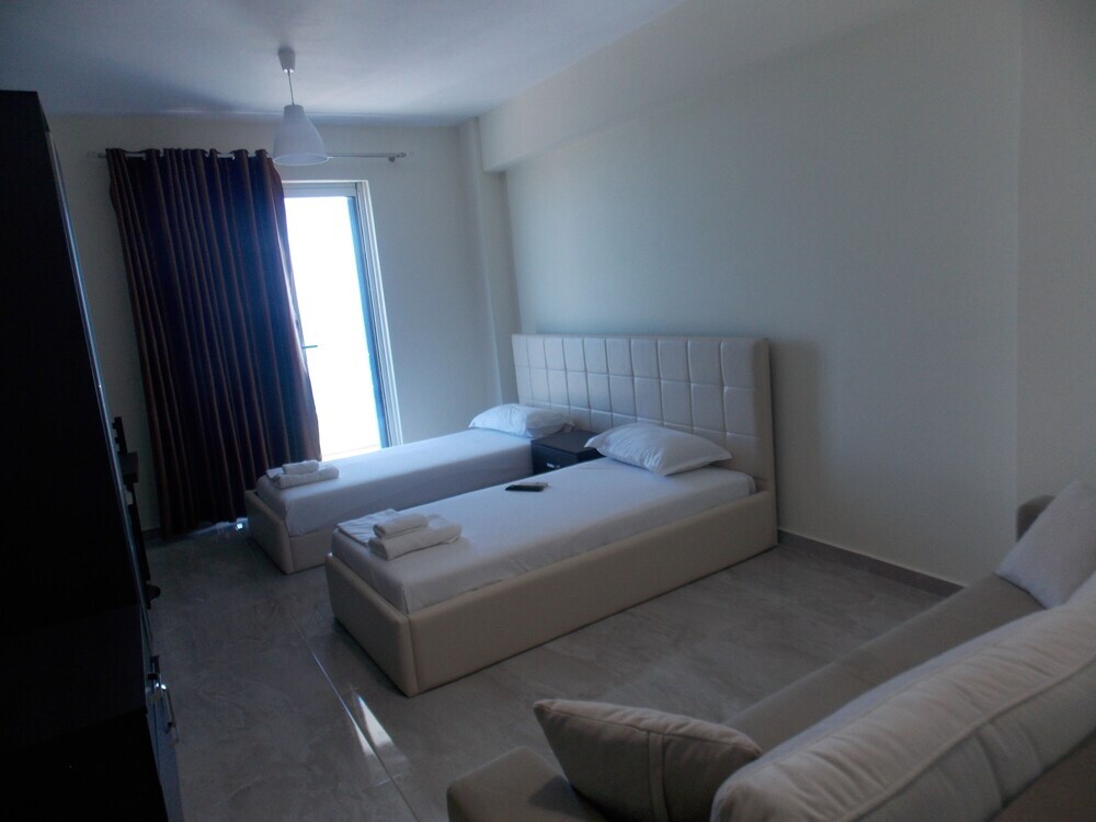 Hotel Summer