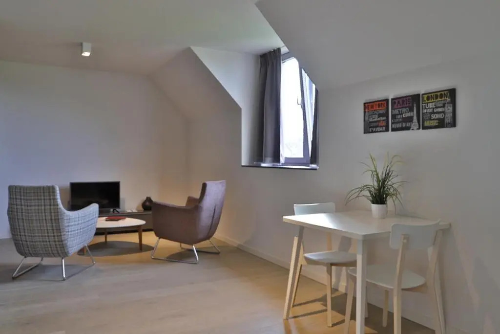 Woestyne Business & Leisure Apartments Cleythil