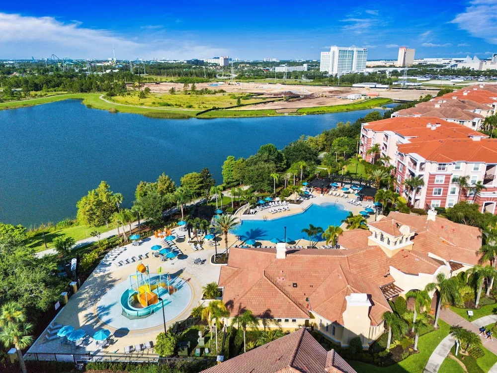 Vista Cay Condo w FREE Resort Access, near Disney