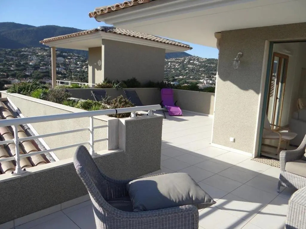 Appartement Cavalaire-sur-Mer, 3 pièces, 6 personnes - FR-1-100-226