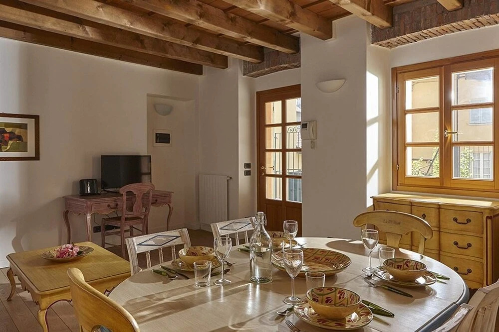 JOIVY Charming Apt Centre of Como