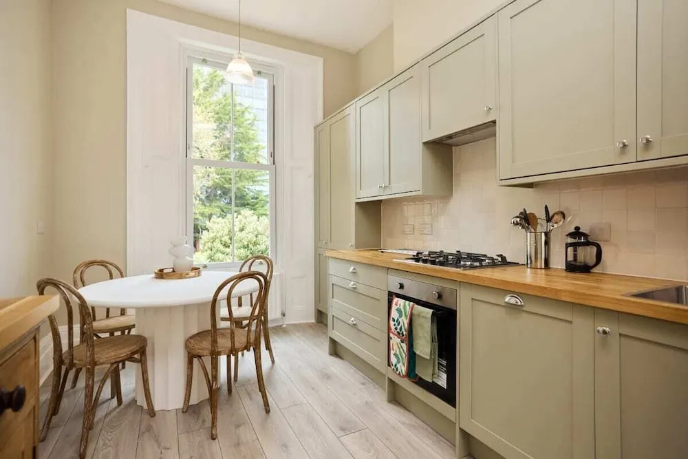 The Earl's Court Hideout - Lovely 4bdr House With Garden